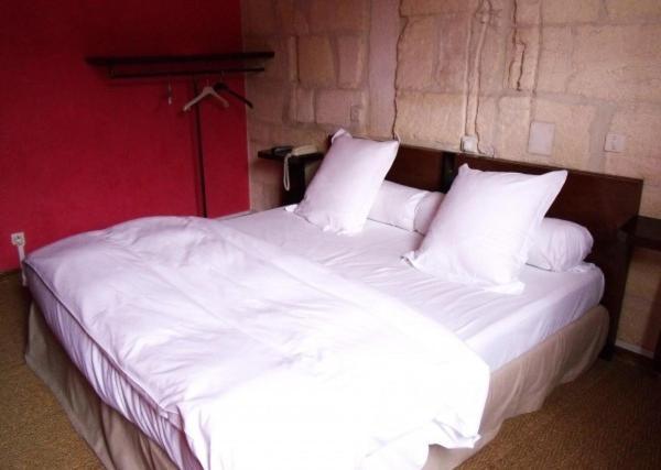 Hotel Saint Trophime Arles Exterior photo